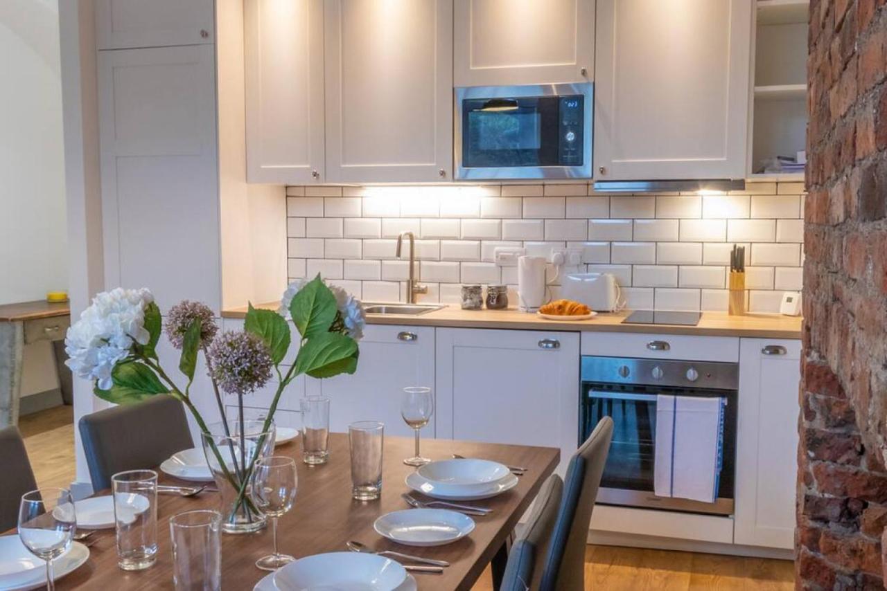 Pillo Rooms Serviced Apartments - Salford Manchester Ngoại thất bức ảnh