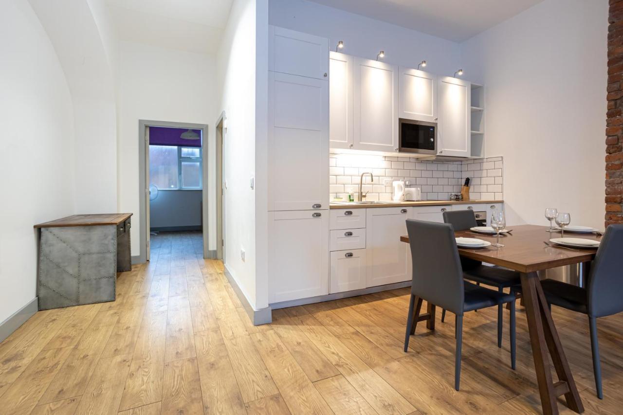 Pillo Rooms Serviced Apartments - Salford Manchester Ngoại thất bức ảnh