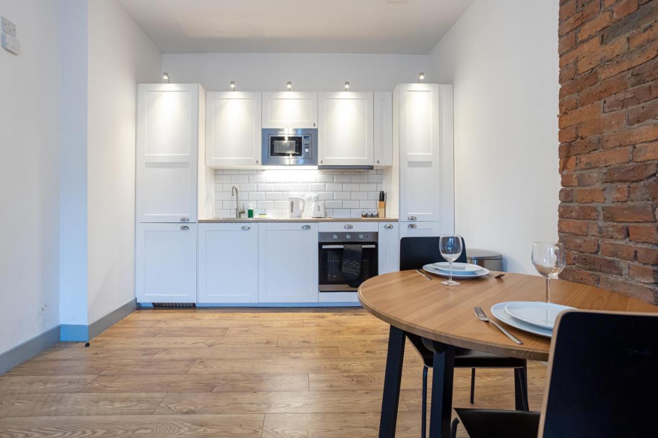 Pillo Rooms Serviced Apartments - Salford Manchester Ngoại thất bức ảnh