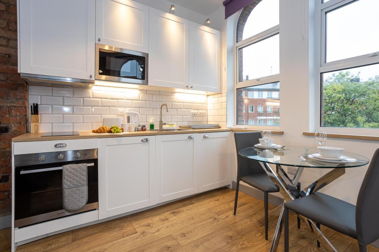 Pillo Rooms Serviced Apartments - Salford Manchester Ngoại thất bức ảnh