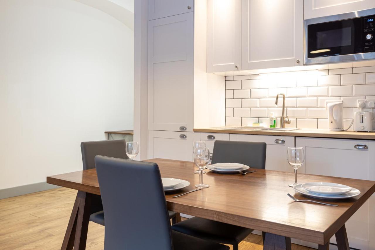 Pillo Rooms Serviced Apartments - Salford Manchester Ngoại thất bức ảnh