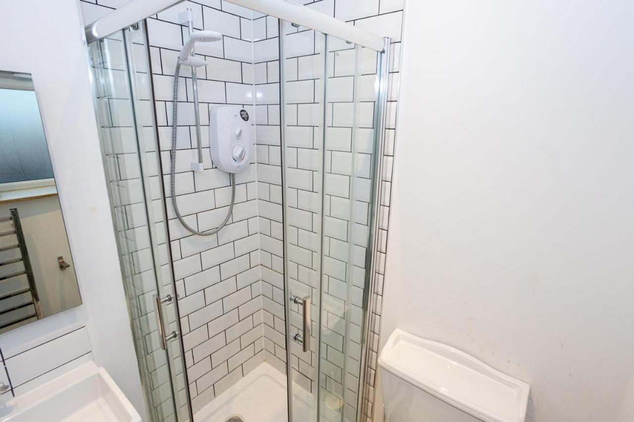 Pillo Rooms Serviced Apartments - Salford Manchester Ngoại thất bức ảnh