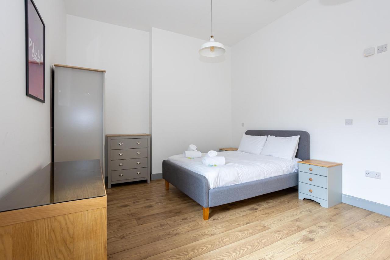 Pillo Rooms Serviced Apartments - Salford Manchester Ngoại thất bức ảnh