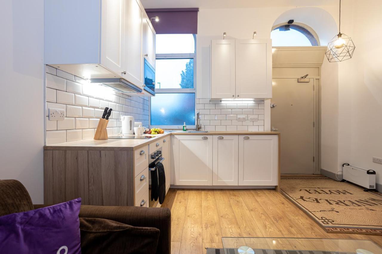 Pillo Rooms Serviced Apartments - Salford Manchester Ngoại thất bức ảnh